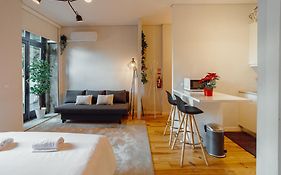 Luminous Apartment In The Heart Of Porto